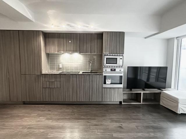 For Lease 955 Bay Street Unit# 1008, Toronto, Ontario