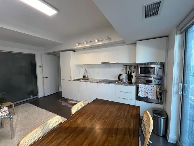 For Lease 955 Bay Street Unit# 1501, Toronto, Ontario