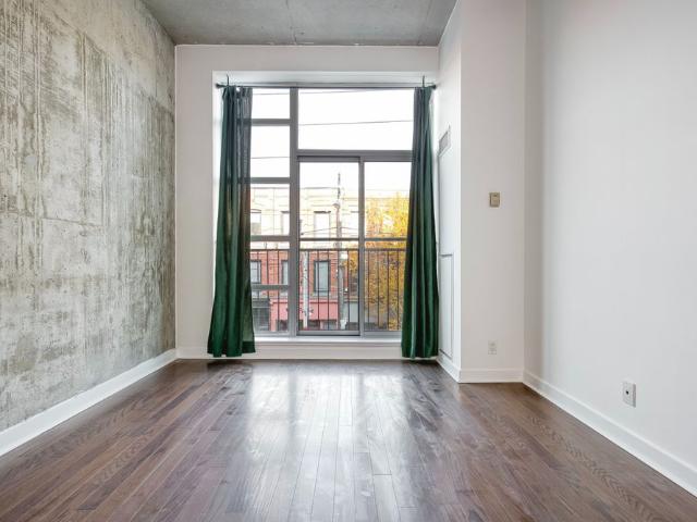 For Lease 955 Queen Street Unit# 311, Toronto, Ontario