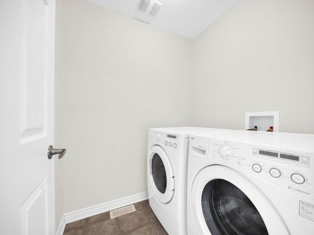 For Lease 957 Messor Crescent, Stittsville Munster Richmond, Ontario