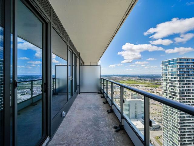 For Lease 950 Portage Parkway Unit# 5910, Vaughan, Ontario