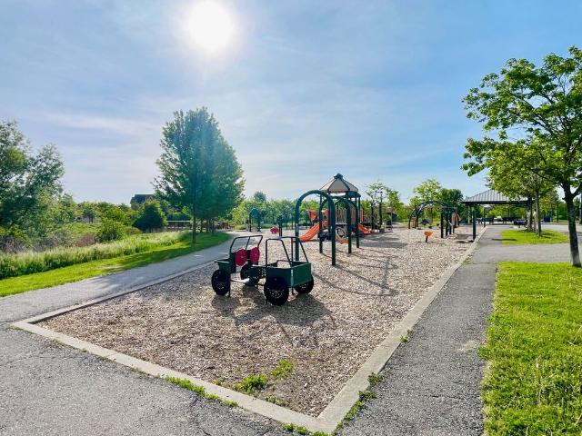 For Lease 95 Carrville Woods Circle, Vaughan, Ontario