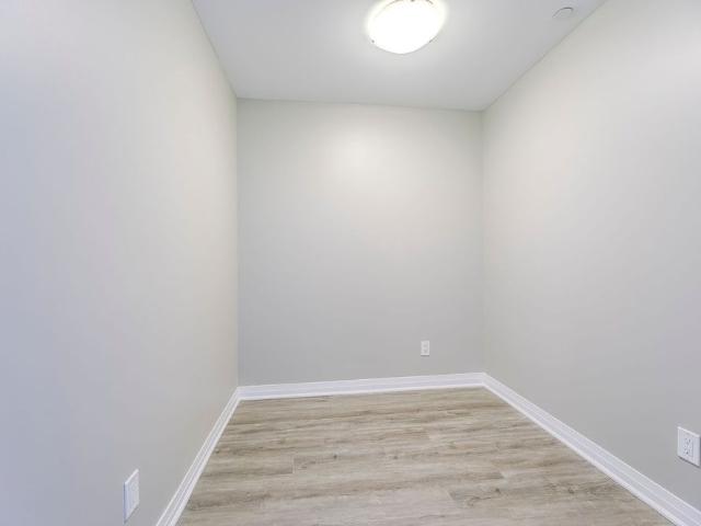 For Lease 95 Dundas Street Unit# 107, Oakville, Ontario