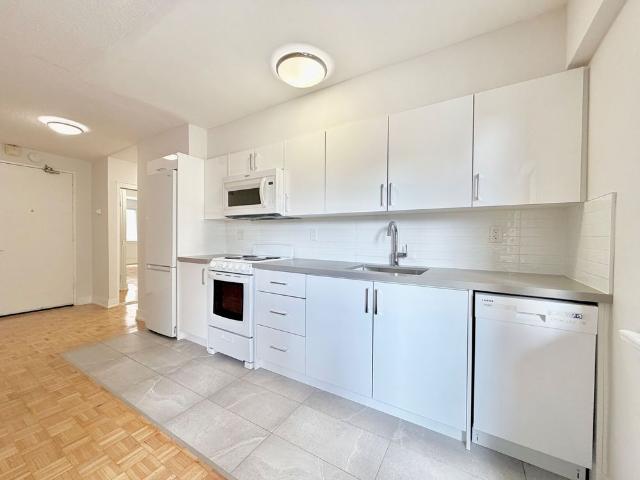For Lease 95 Lawton Boulevard Unit# 307, Toronto, Ontario