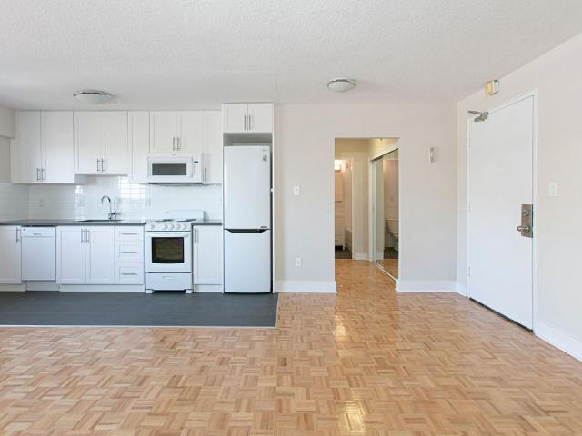 For Lease 95 Lawton Boulevard Unit# 304, Toronto, Ontario