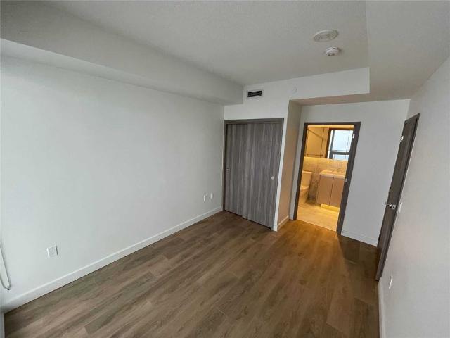 For Lease 95 Mcmahon Drive Unit# 4005, Toronto, Ontario