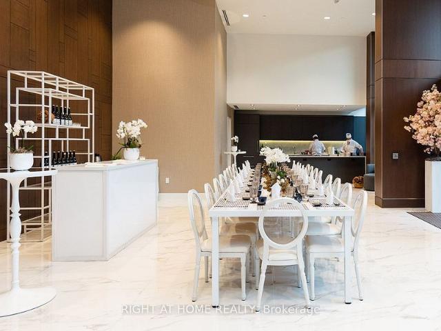 For Lease 95 McMahon Drive Unit# 605, Toronto, Ontario