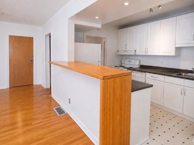 For Lease 964 Bakervale Drive Unit# 1, Carlington Central Park, Ontario