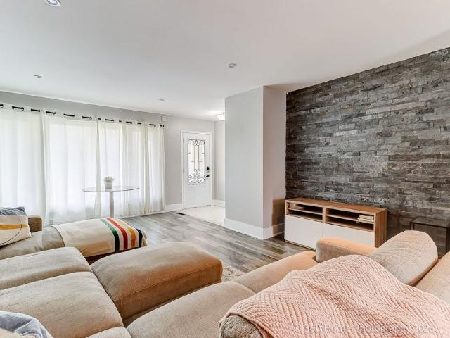 For Lease 962 Willowdale Avenue Unit# Upper Level, Oshawa, Ontario