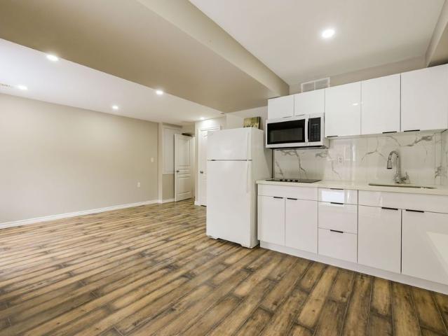 For Lease 96 Highgate Drive Unit# Lower Level b, Hamilton, Ontario
