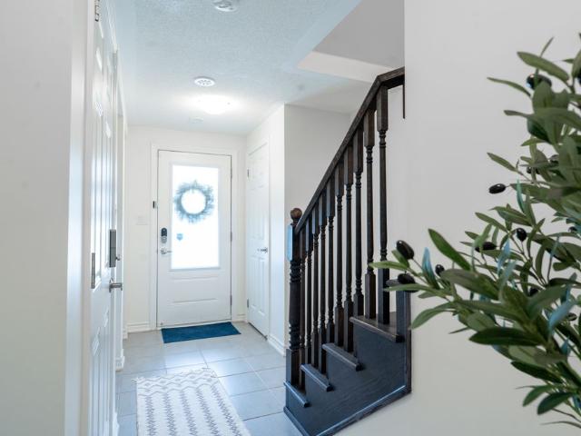 For Lease 974 Hickory Crescent, Milton, Ontario