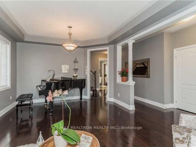 For Lease 978 Ernest Cousins Circle, Newmarket, Ontario