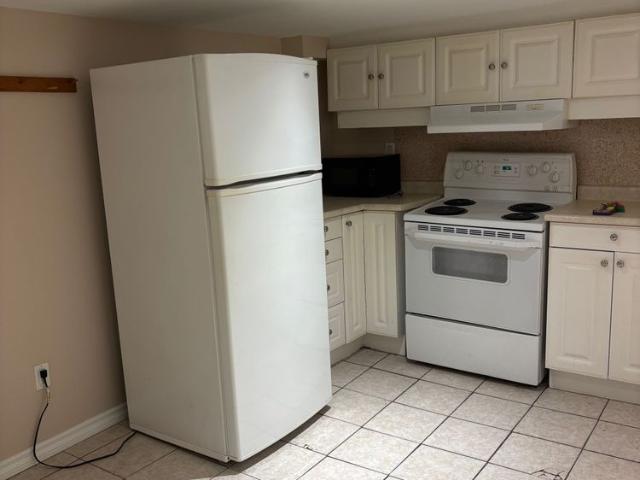 For Lease 970 Avenue Road Unit# 3 Bsmt, Toronto, Ontario