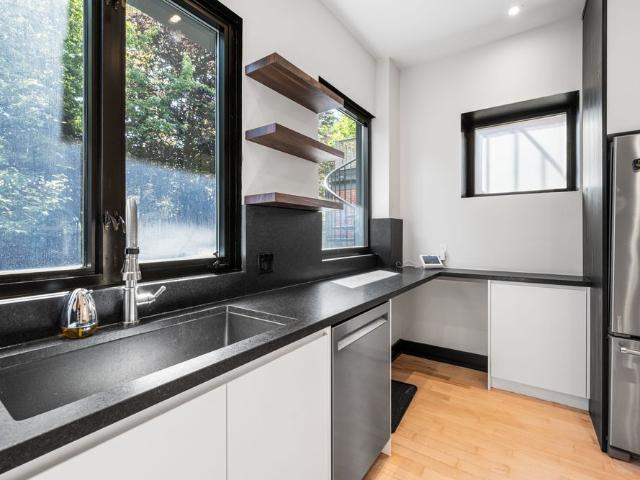 For Lease 97 Bedford Road Unit# Main, Toronto, Ontario