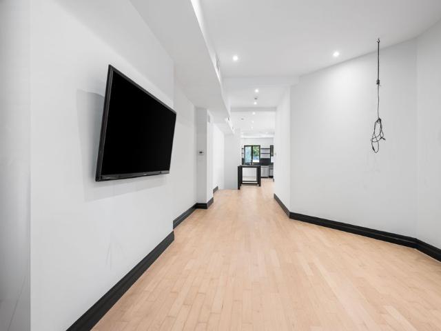 For Lease 97 Bedford Road Unit# Main, Toronto, Ontario