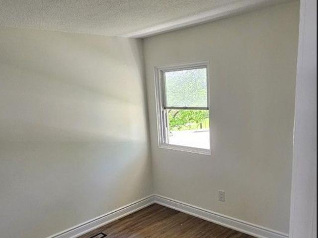 For Lease 97 Mount Albion Road, Hamilton, Ontario