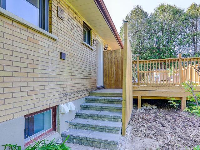 For Lease 98 Belfry Drive, Newmarket, Ontario