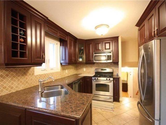 For Lease 990 Fourth Street, Mississauga, Ontario