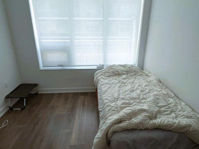 For Lease 99 Broadway Avenue Unit# 3208, Toronto, Ontario