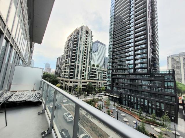For Lease 99 Broadway Avenue Unit# 501, Toronto, Ontario