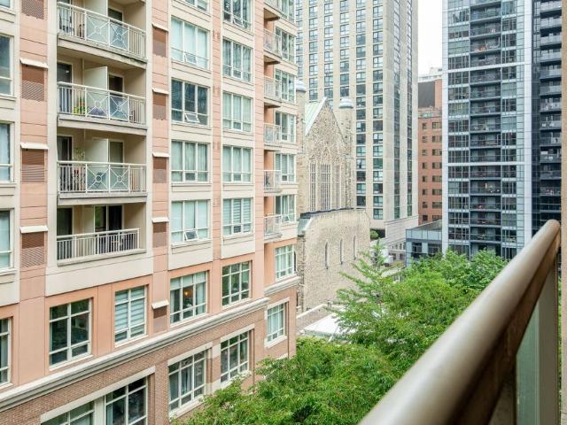 For Lease 99 Hayden Street Unit# 806, Toronto, Ontario