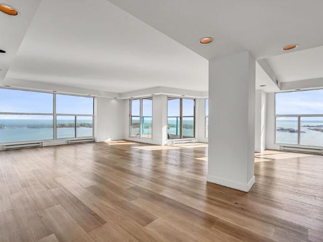 For Lease 99 Harbour Square Unit# 3008, Toronto, Ontario