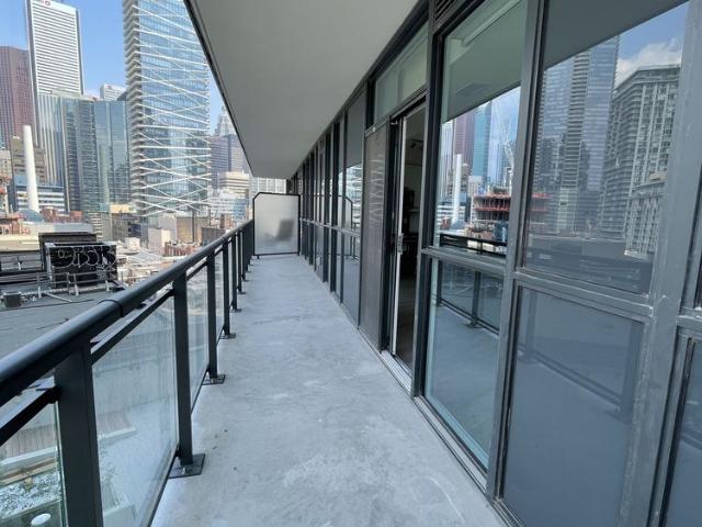 For Lease 99 John Street Unit# 806, Toronto, Ontario