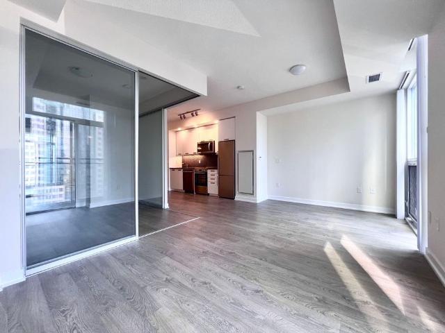 For Lease 99 John Street Unit# 1803, Toronto, Ontario