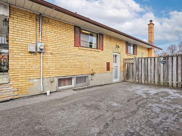 For Lease 99 Rochman Boulevard, Toronto, Ontario