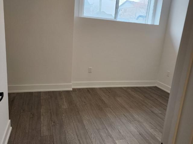 For Lease 99 Roger Street Unit# 33, Waterloo, Ontario