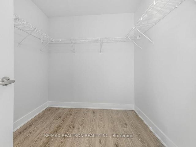 For Lease 99 The Donway N/A Unit# 121, Toronto, Ontario