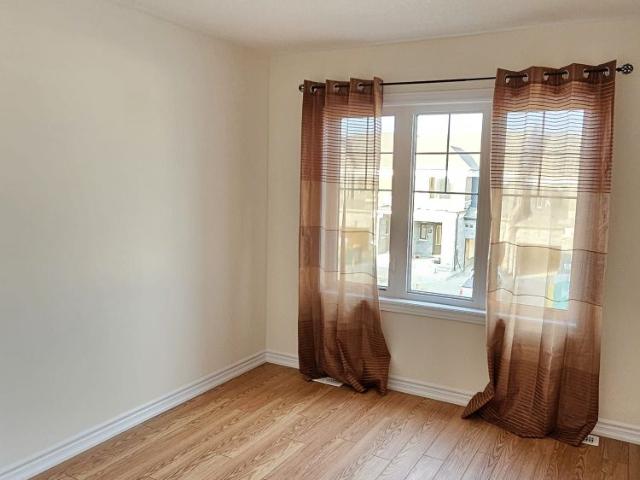 For Lease 9 Durham Avenue, Barrie, Ontario