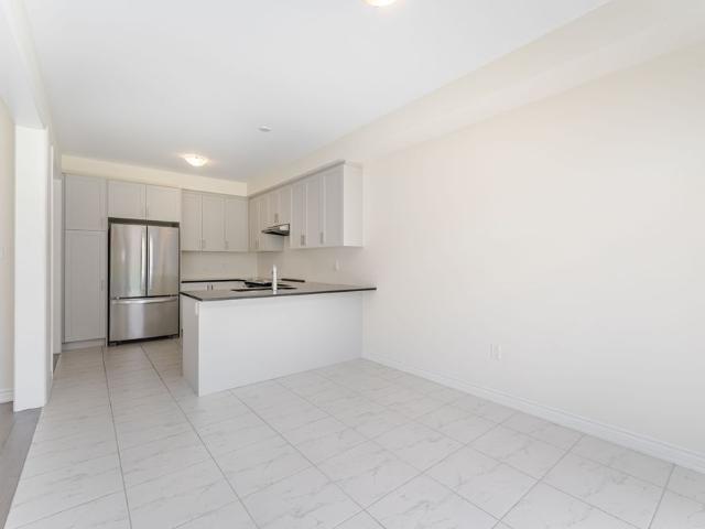 For Lease 9 Kentledge Avenue, East Gwillimbury, Ontario