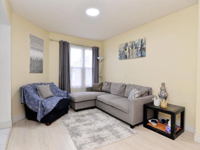For Lease 9 Ravenswood Drive, Brampton, Ontario