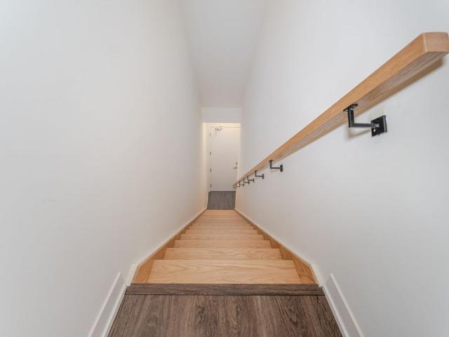 For Lease 9 Steckley House Lane Unit# 511, Richmond Hill, Ontario