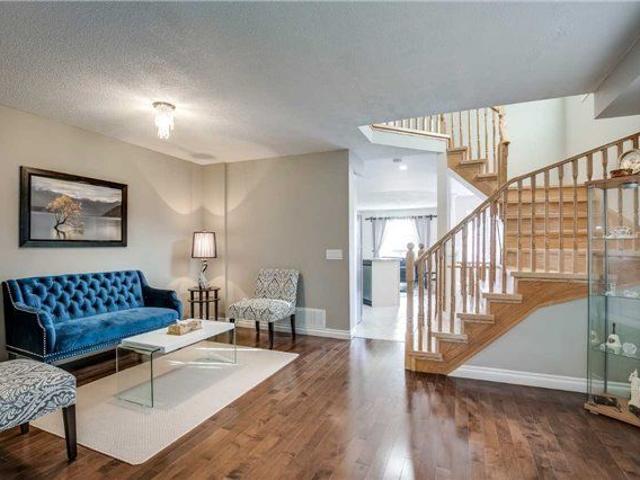 For Lease Upper 548 Garden Walk, Mississauga, Ontario