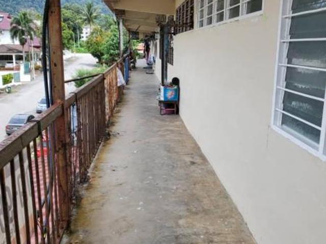 for sal flat anggerik desa, air putih kuantan