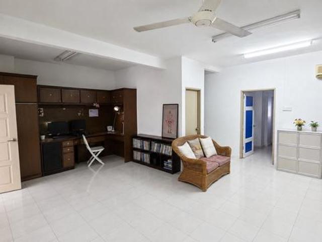 FOR SALE2Storey Corner HouseBandar Putra BertamFreehold