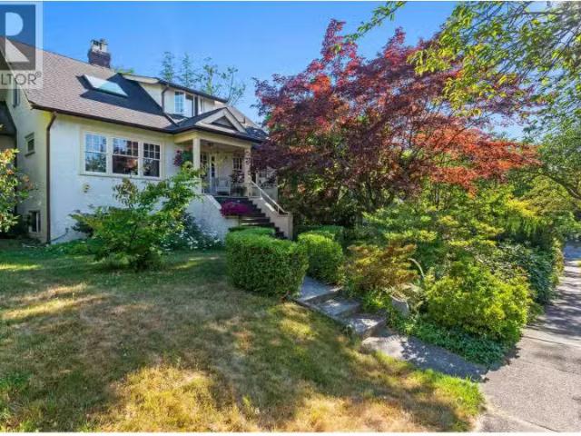 For sale: 4278 W 12TH AVENUE, Vancouver, British Columbia V6R2.