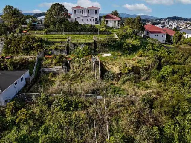 For sale 42A 58 Adams Terrace, Kelburn
