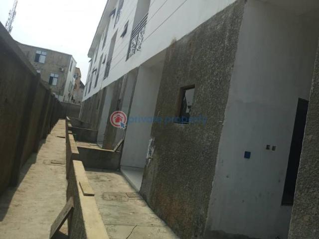 For sale: 4 bedroom Block Of Flats Ikeja GRA Lagos PID: 9PCLLP | Private Property Nigeria