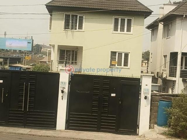 For sale: 4 bedroom Duplex Magodo Brooks Estate Magodo GRA Phase 1 Ojodu Lagos PID: 5PBCSH | Private Property Nigeria