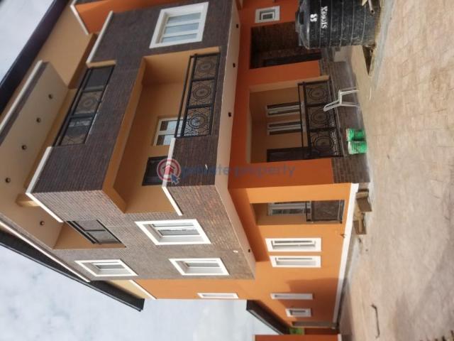 For sale: 4 bedroom Duplex Obasanjo Presidential Hill Top Abeokuta Ogun PID: 8PBRTY | Private Property Nigeria
