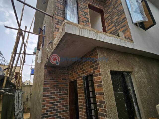 For sale: 4 bedroom Semi detached Duplex Magodo GRA Phase 2 Kosofe/Ikosi Lagos PID: 0PCVDQ | Private Property Nigeria