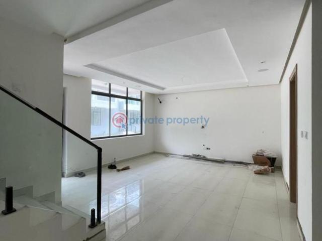 For sale: 4 bedroom Terrace New Road Igbo Efon Lekki Lagos PID: 9PCLSE | Private Property Nigeria