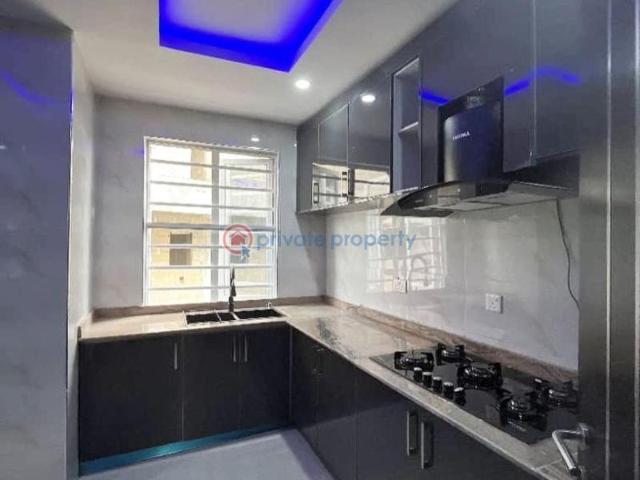 For sale: 4 bedroom Terraced Duplex Yaba Lagos PID: 0PBRXZ | Private Property Nigeria