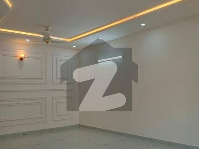 14 Marla House For Sale In D 12/1