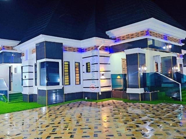 For sale: 5 bedroom Bungalow Umuguma By Susan Chris School, Owerri West Lga. Owerri Imo PID: 1PDDJY | Private Property Nigeria