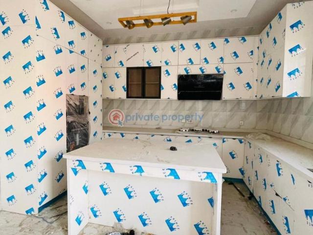 For sale: 5 bedroom Detached Duplex Ogudu, Ojota Lagos PID: 6PCLPJ | Private Property Nigeria