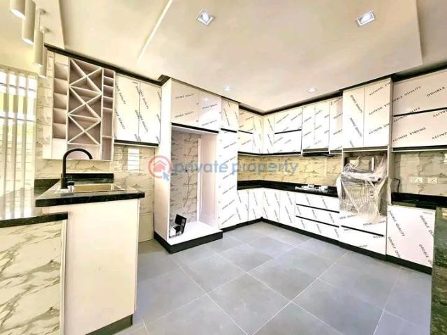 For sale: 5 bedroom Detached Duplex Omole Phase 1 Estate Gra Agidingbi Ikeja Lagos PID: 9PBPFS | Private Property Nigeria